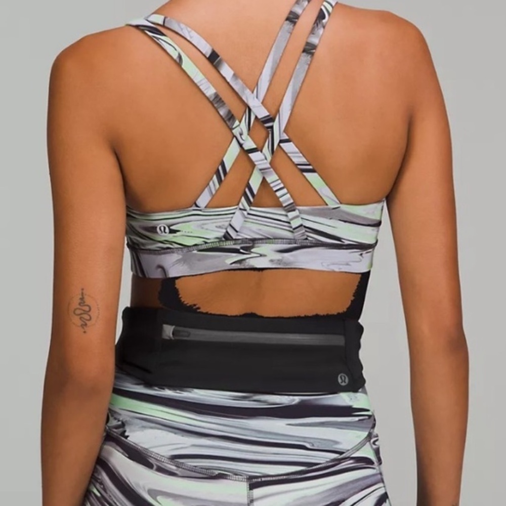 lululemon athletica black waist belt with zip pocket